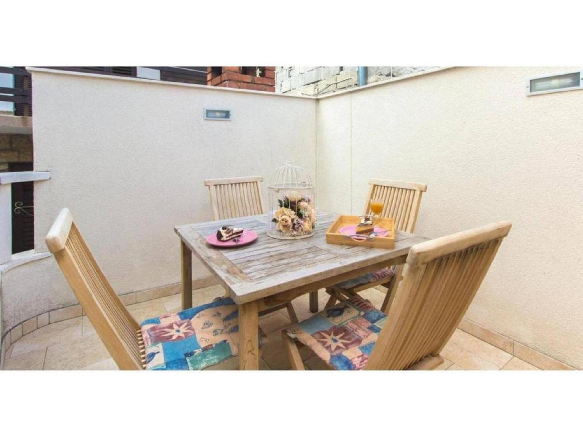 Stone Apartment 프리모스턴 외부 사진